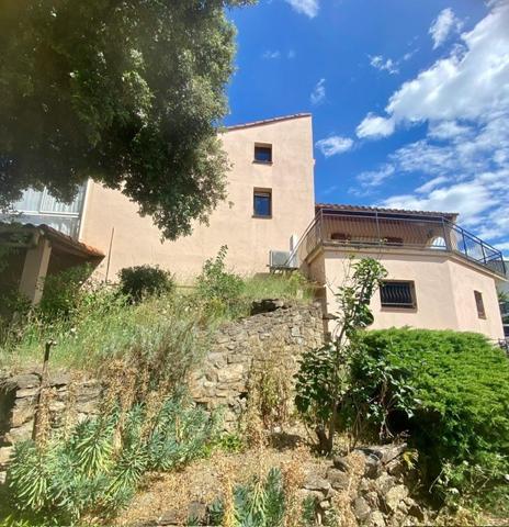 maison 3 faces ensoleillée avec garage
