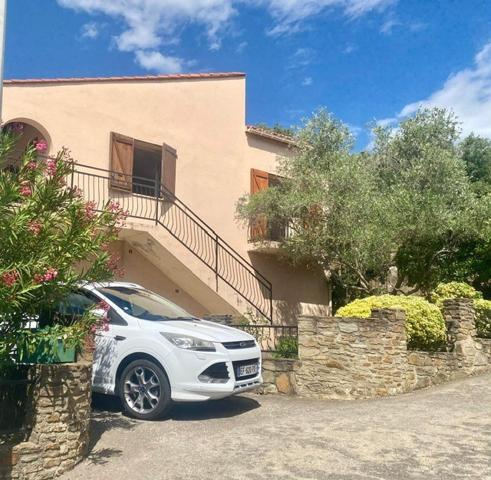 maison 3 faces ensoleillée avec garage