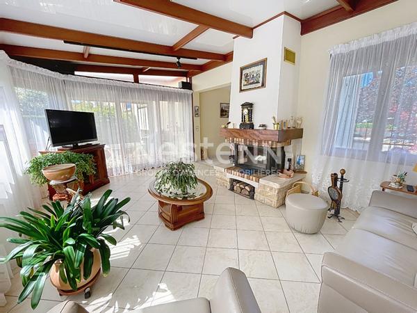 A vendre Maison de 5 pièces de 90 m² à Plaisir - quartier centre-ville
