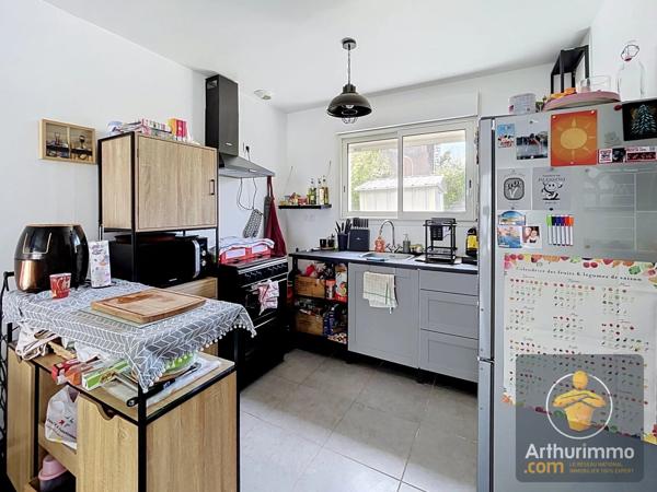 Vente                                                      Maison de ville
                        
                     3 pièces                      65 m2                     à Mimizan