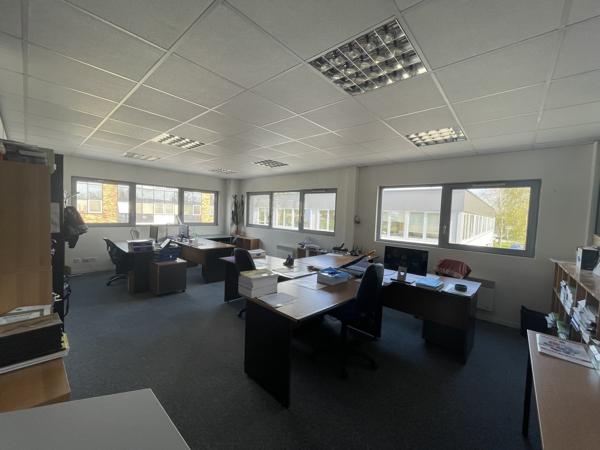 Bureaux à louer à MONT SAINT AIGNAN 76130