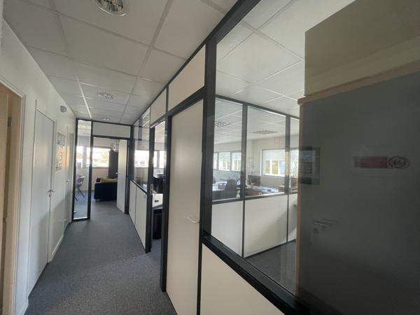 Bureaux à louer à MONT SAINT AIGNAN 76130