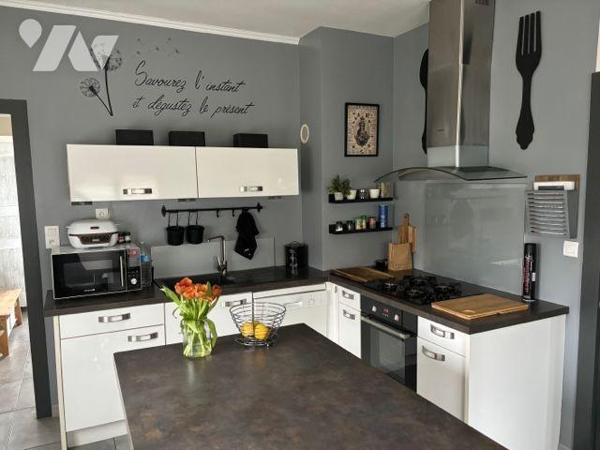 A VENDRE MAISON VILLA PAVILLON CORBENAY HAUTE-SAONE 

Maison / villa / pavillon comprenant : ...