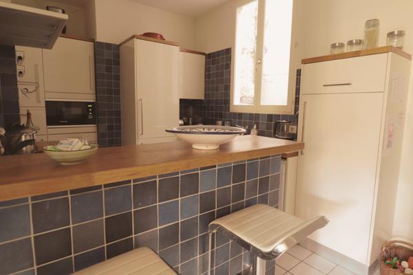 Gambetta - Garage - Cave - Faibles charges - Lumineux - Charme