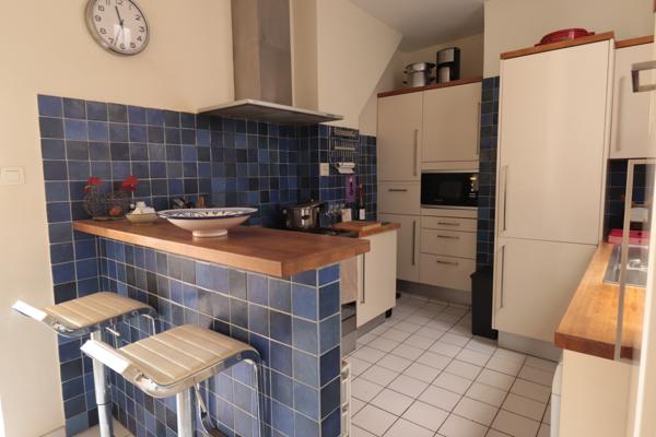 Gambetta - Garage - Cave - Faibles charges - Lumineux - Charme