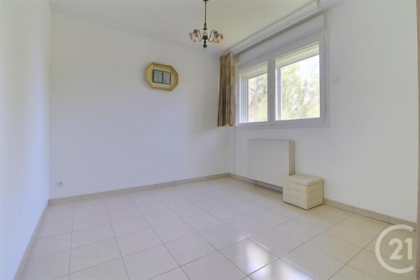 Appartement F3 à vendre  3 pièces - 78,46 m2 ST RAPHAEL - 83