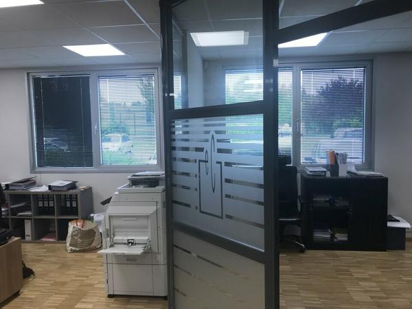 BUREAUX à VENDRE de 140 m²
