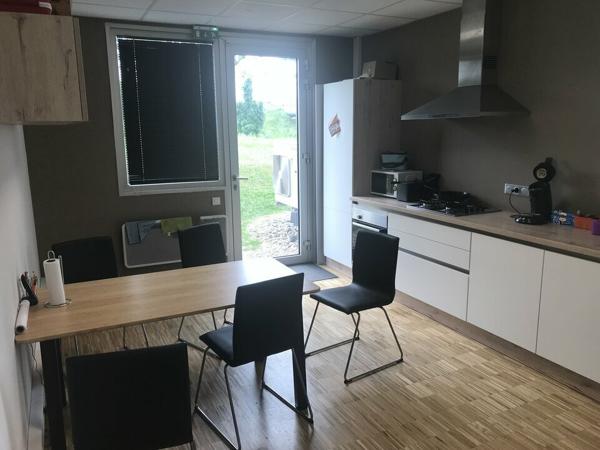 BUREAUX à VENDRE de 140 m²
