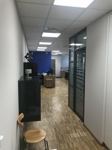 BUREAUX à VENDRE de 140 m²
