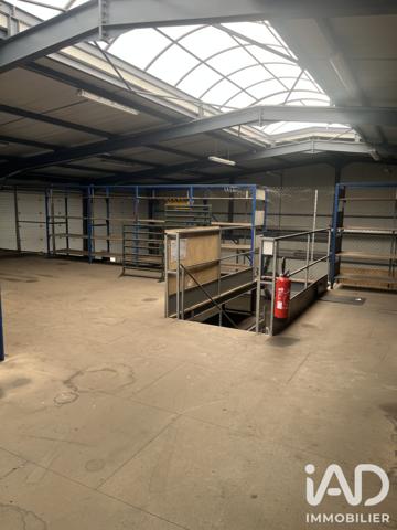Murs commerciaux  à vendre 2 200 m² Lons-le-Saunier