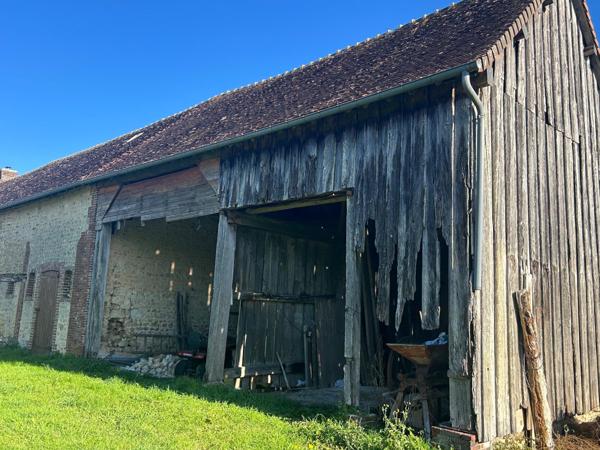Au coeur du Perche, longère à réinventer