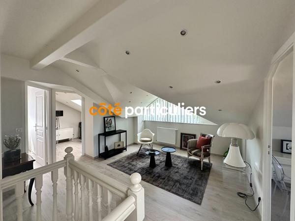 Vente Appartement87,11 m² - 4 Pièces - VALS PRES LE PUY (43750)