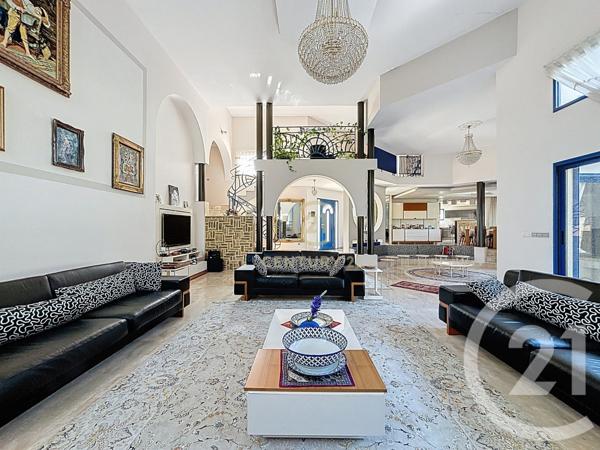 Maison à vendre  8 pièces - 294,90 m2 PRADES LE LEZ - 34