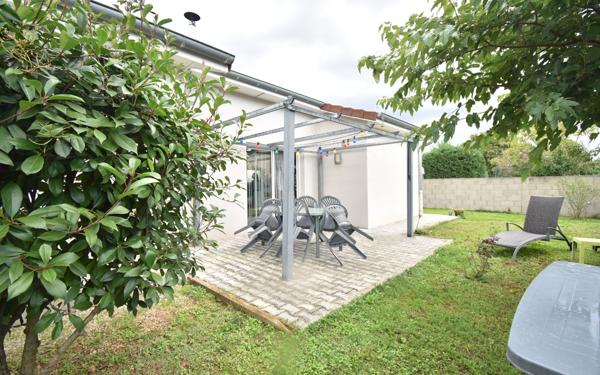 Maison à vendre    5 pièces •  Blyes