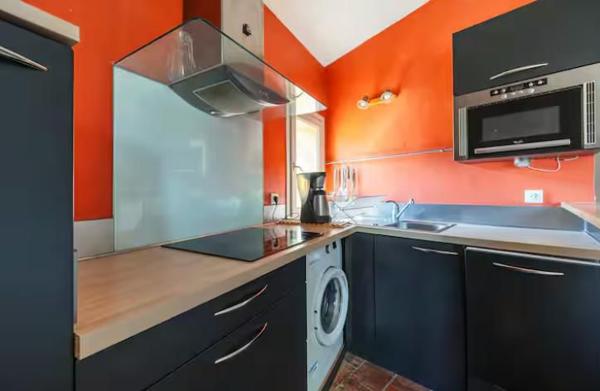 Aix-en-Provence (13100) T3 Meublé avec gout- 60 m² au Sol - Place des Augustins