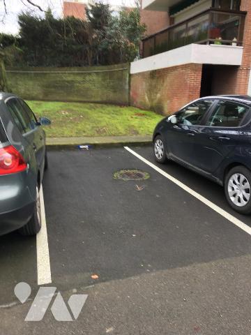 Un studio situé au 4 ème étage d'une résidence securisée