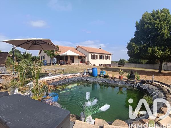 Maison à vendre 9 pièces 210 m² Argentonnay