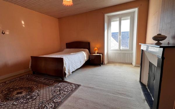 Maison à vendre    4 pièces •  Péronville