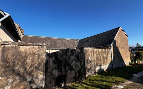 Maison à vendre    4 pièces •  Péronville