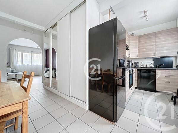 Appartement T3 à vendre  3 pièces - 76,82 m2 MONTREUIL - 93