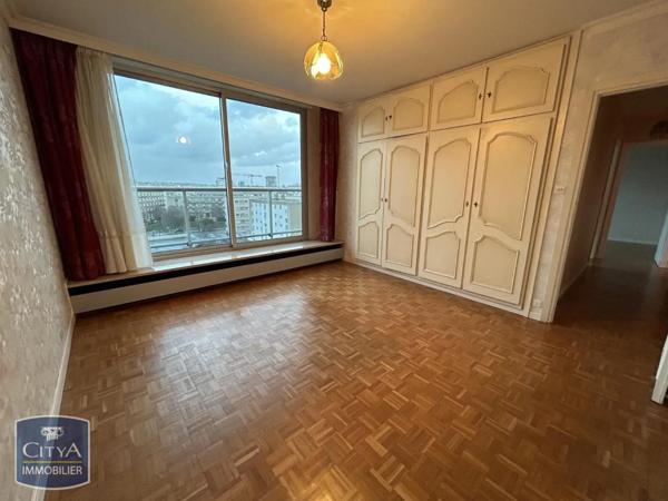 Appartement à louer 4 pièces 125.61m²