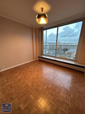 Appartement à louer 4 pièces 125.61m²