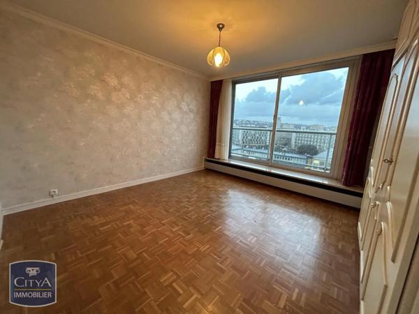 Appartement à louer 4 pièces 125.61m²