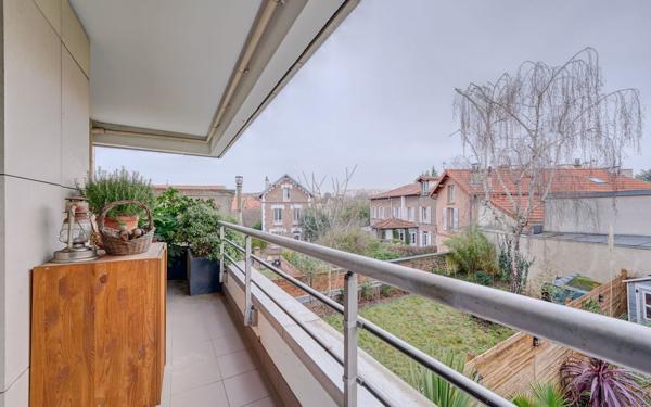 Appartement à vendre    4 pièces • 94,09 m2 Vanves