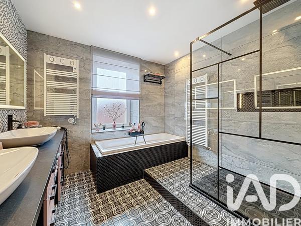 Maison à vendre 6 pièces 180 m² Apach