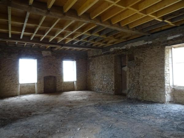 A Couches,dans un hameau proche du chateau