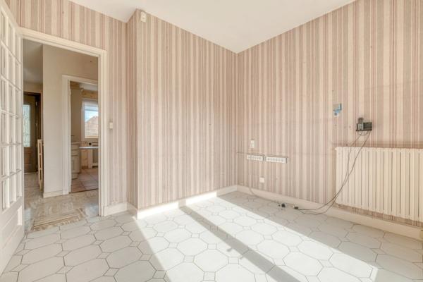 Christophe Michaudelle – EXLUSIVITE - CAPIFRANCE vous propose proche de Meaux, à Nanteuil lès Meaux : Secteur AU CALME, maison indépendante bien entretenue - 7 pièces - 148 m² - 5 chambres (6è possib