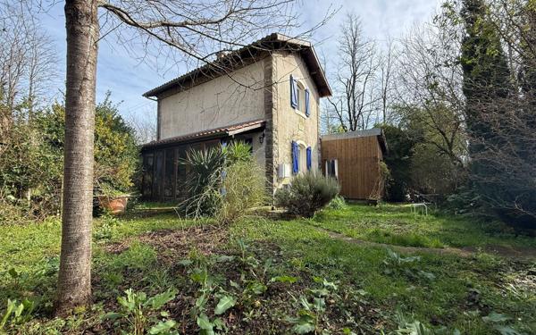 Maison à vendre    2 pièces •  Montfort-en-Chalosse