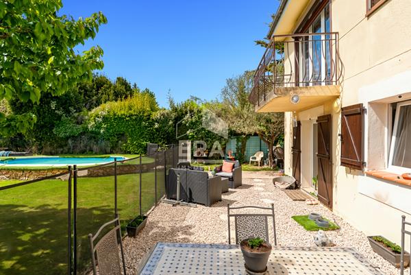 Maison Bouc Bel Air 5 pièce(s) 140.57 m2