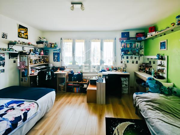 Maison Bouc Bel Air 5 pièce(s) 140.57 m2