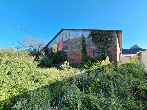 Hangar de 192m² au sol sur un terrain de 432m² à Auxonne