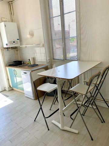 Angouleme quartier St Martin, adorable maison de ville 2 chb avec courette