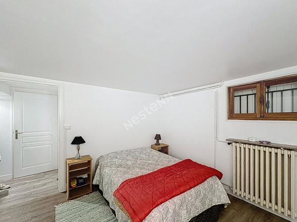 Grande maison familiale 121 m², 5 chambres, sous-sol complet et terrain de 500 m²