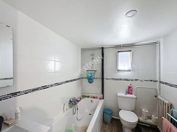 Grande maison familiale 121 m², 5 chambres, sous-sol complet et terrain de 500 m²