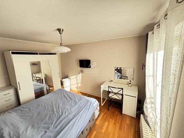 À vendre : Appartement spacieux de 5 pièces à Pontoise €348 000 ** - Référence 11142