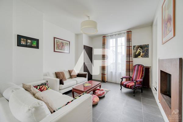 Maison Rueil Malmaison 6 pièce(s) 135 m2 960 000 € **  - Référence  15971