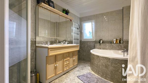 Maison à vendre 8 pièces 185 m² Saint-André-les-Vergers