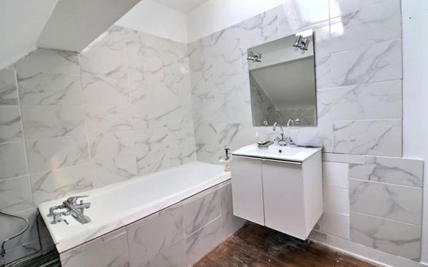 Maison à vendre    5 pièces • 134 m2 Vaux-le-Pénil