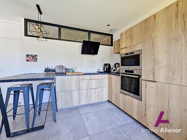 Maison contemporaine 128 m² rénovée – 3 à 4 ch – Centre Le Barp
