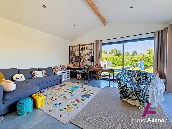 Maison contemporaine 128 m² rénovée – 3 à 4 ch – Centre Le Barp