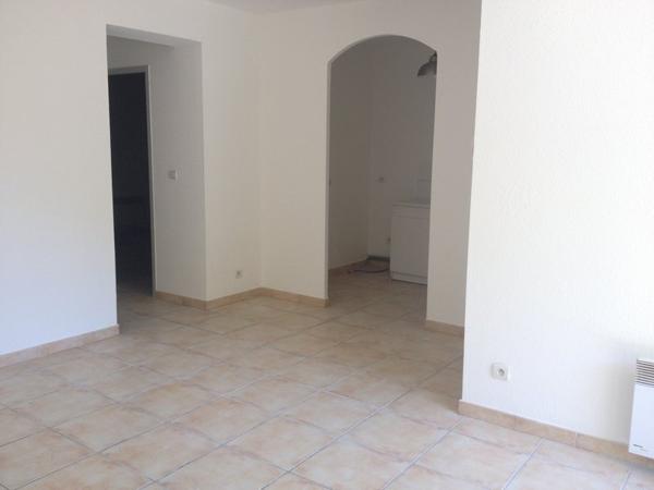 APPARTEMENT DE TYPE T3, 50m2 avec deux terrasses