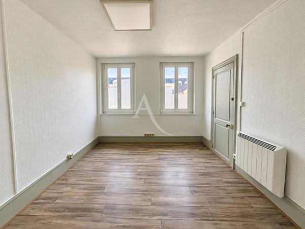 ENSEMBLE IMMOBILIER À VOCATION HÔTELIÈRE - 9 CHAMBRES - CENTRE-VILLE D'ANNET-SUR-MARNE