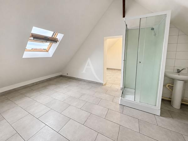 ENSEMBLE IMMOBILIER À VOCATION HÔTELIÈRE - 9 CHAMBRES - CENTRE-VILLE D'ANNET-SUR-MARNE
