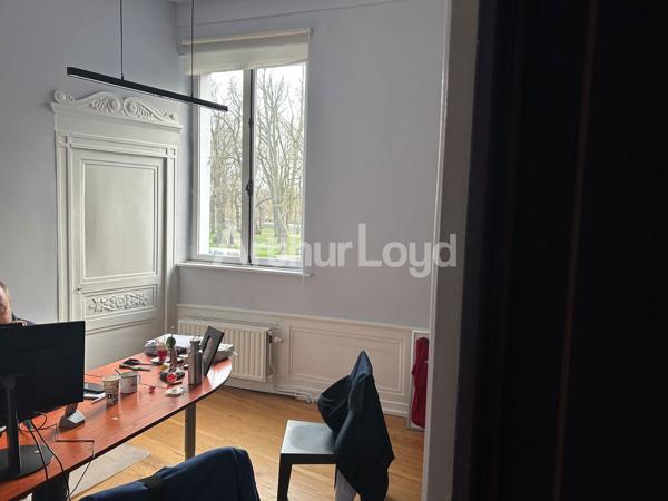 Immeuble indépendant de bureaux à vendre - 426 m² - Emplacement premium Lille centre / Vieux-Lille