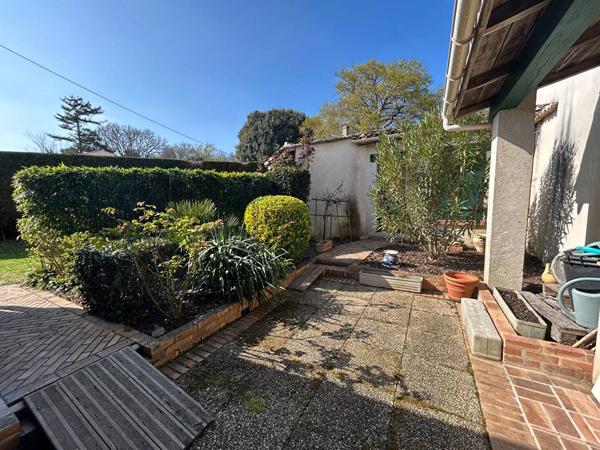 MAISON à SAINT PALAIS SUR MER