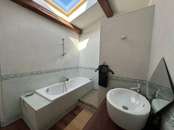 MAISON à SAINT PALAIS SUR MER